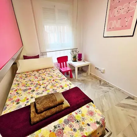 Tranquilo Y Centrico De Playa Фуэнхирола